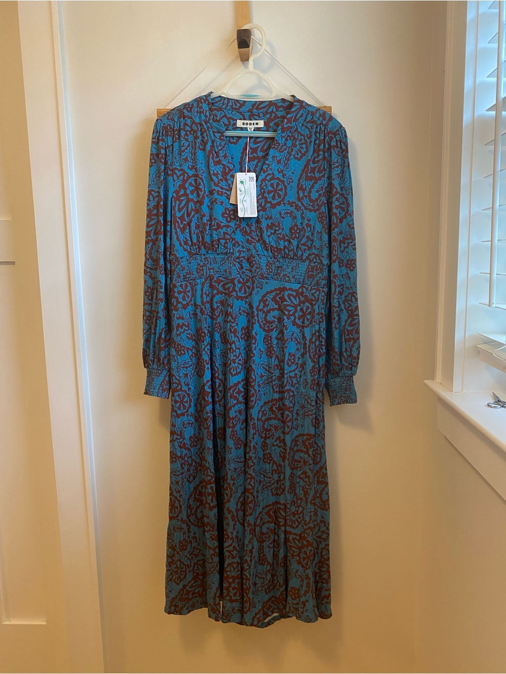 Boden Ivy Smocked MIDI Dress in Blue Paisley